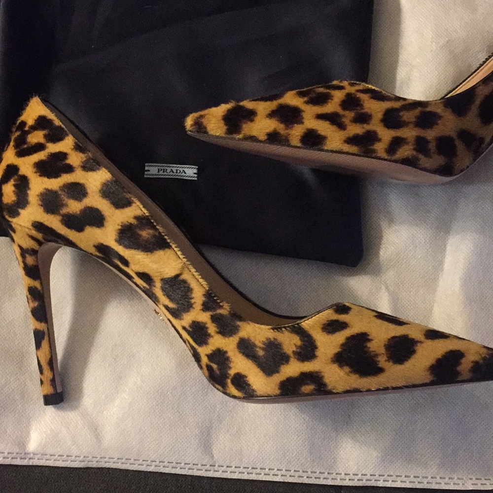 NEW Prada Animal Leopard print calf hair Pumps 39